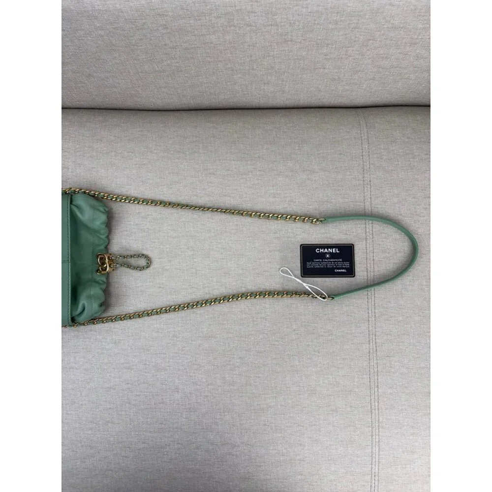 CHANEL Green Caviar Drawstring Bucket Bag AGHW